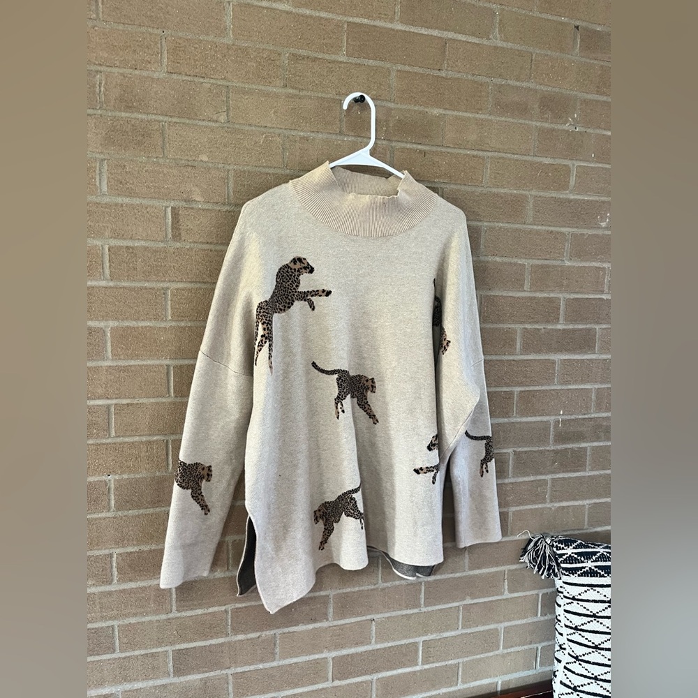 Entro Sweater - Picture 3 of 5